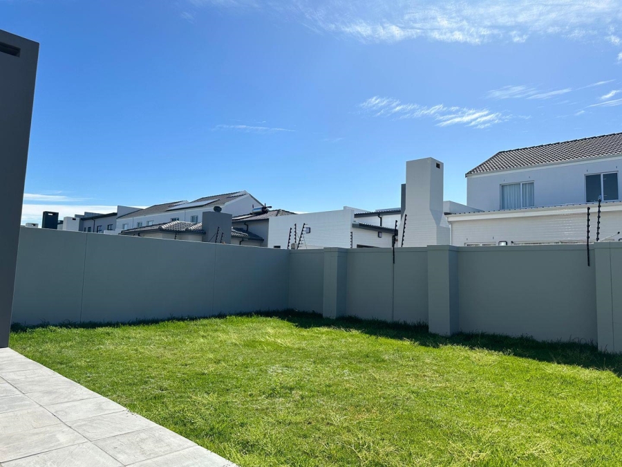 4 Bedroom Property for Sale in Sandown Western Cape